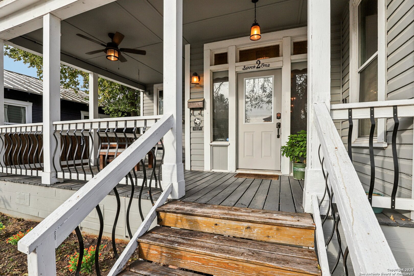 property viewer photo 2