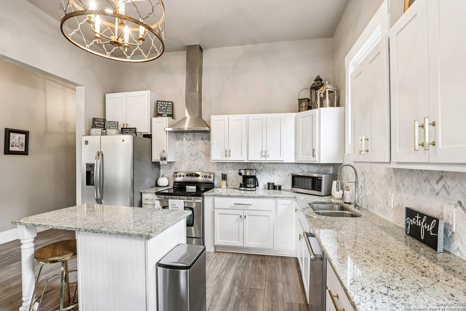 property viewer photo 20