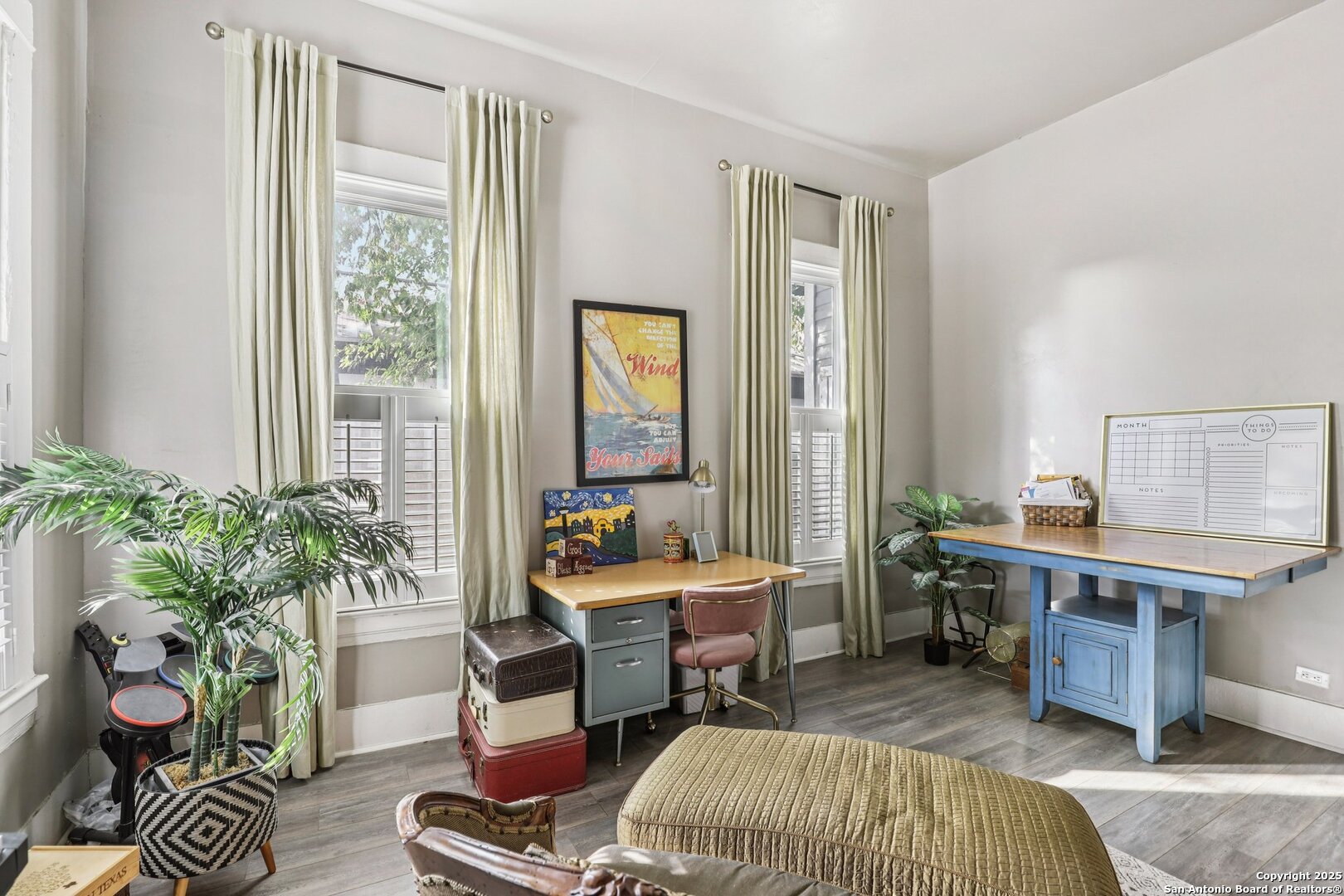 property viewer photo 22