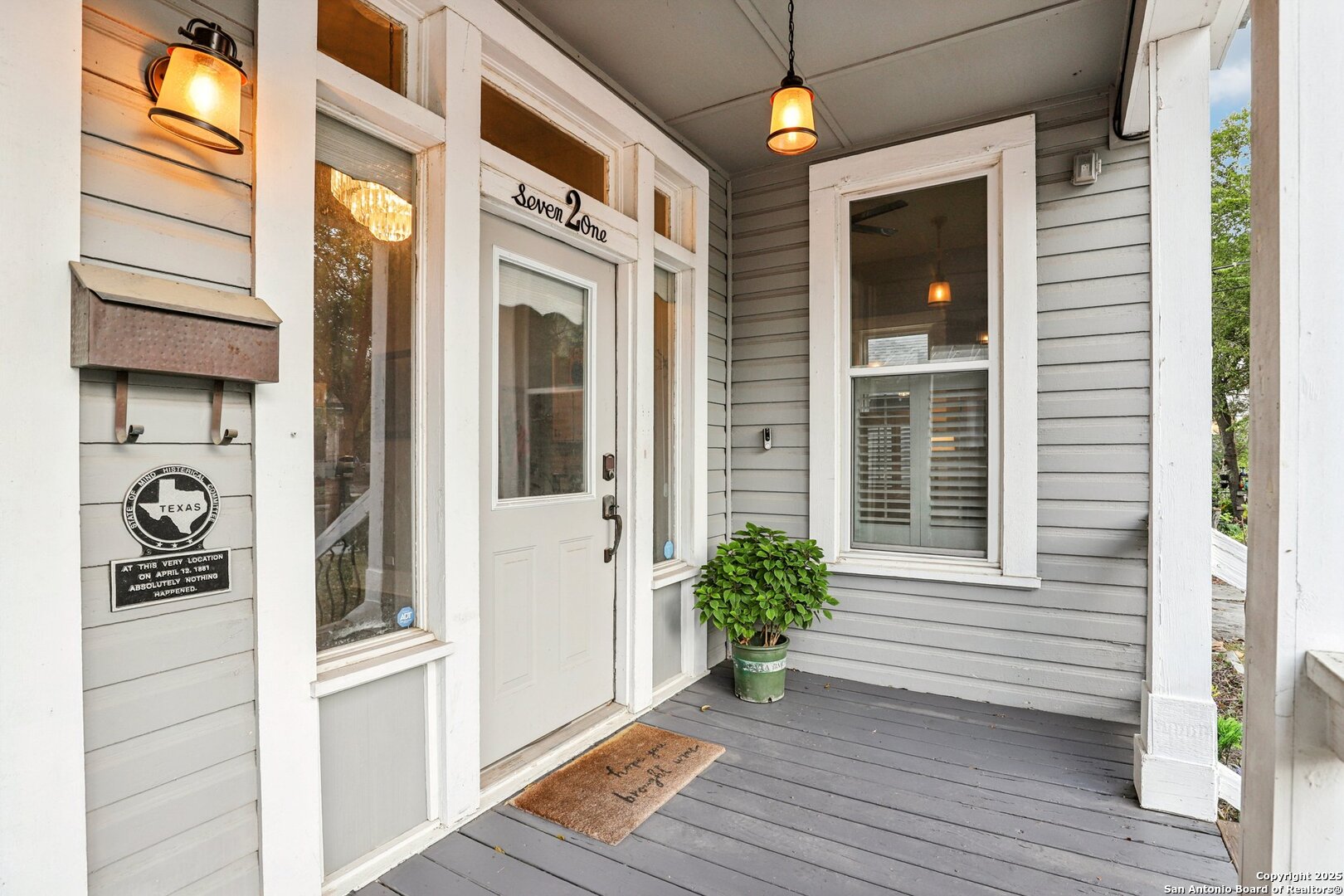 property viewer photo 3