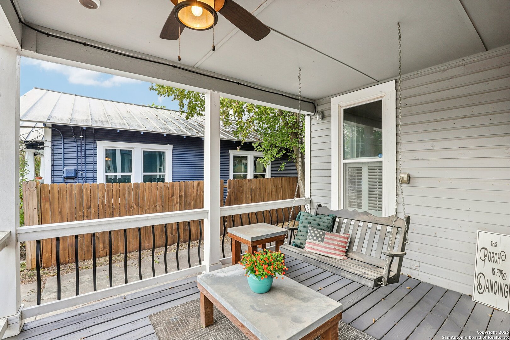property viewer photo 4