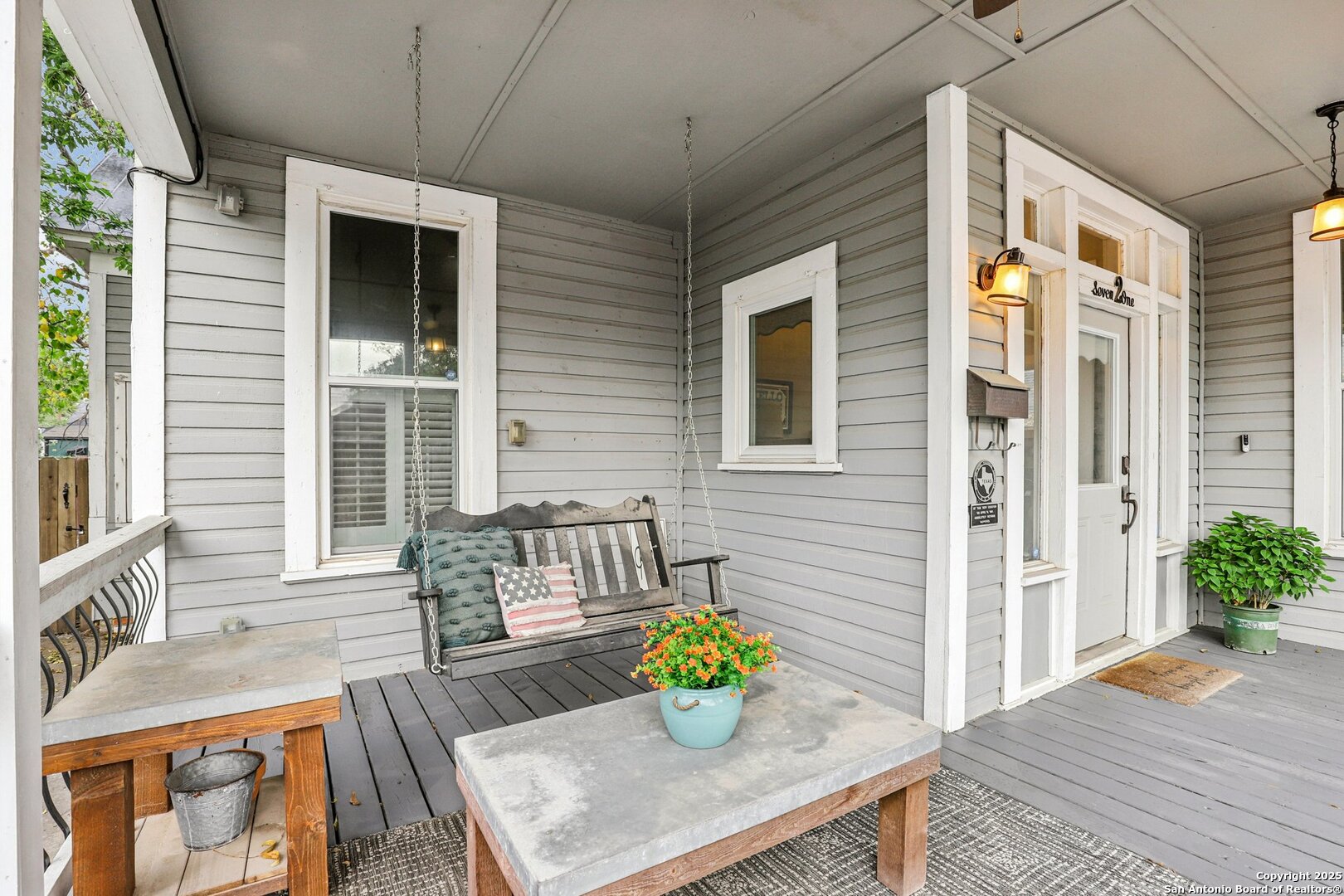 property viewer photo 5