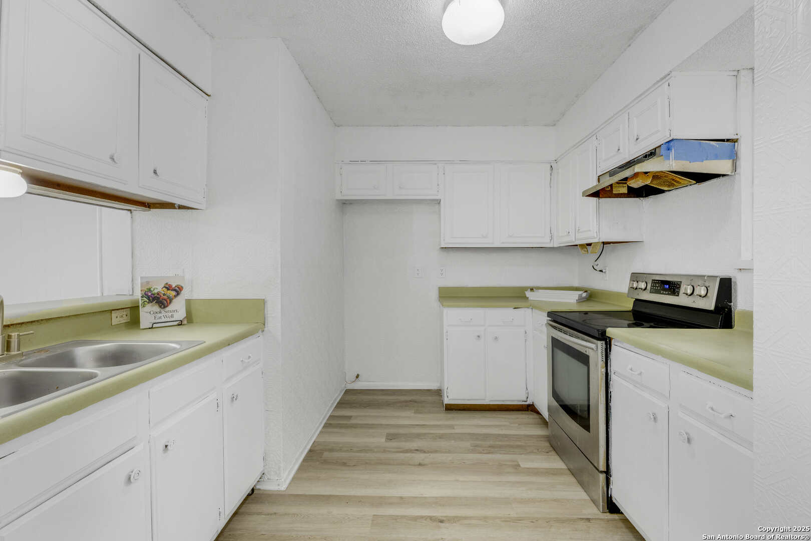 property viewer photo 5