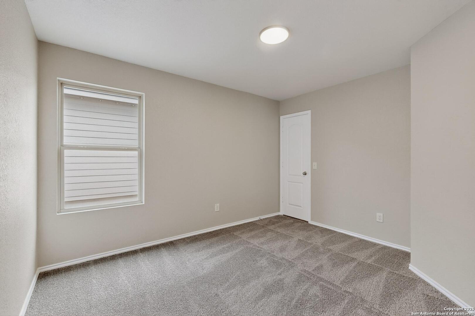 property viewer photo 21