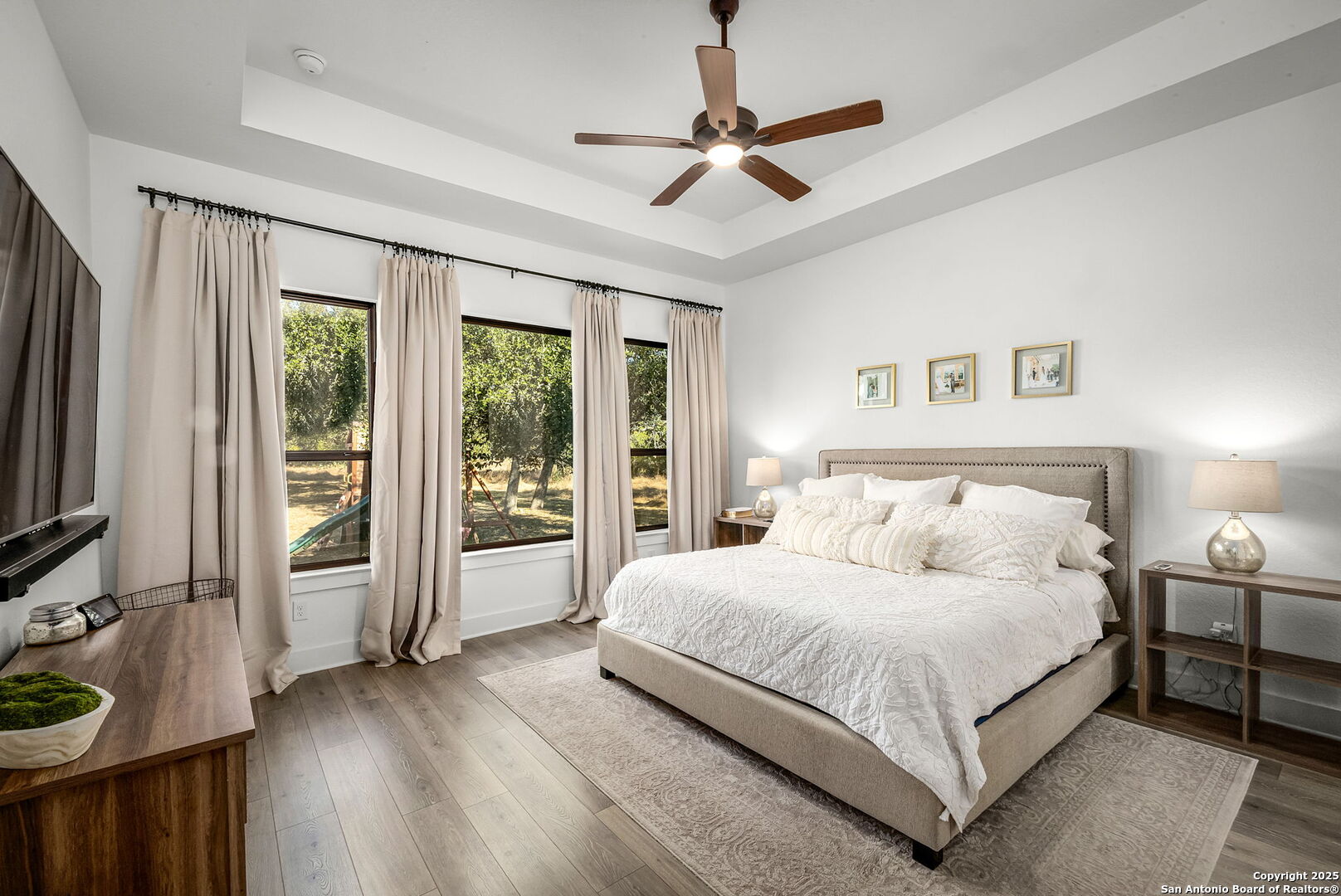 property viewer photo 17