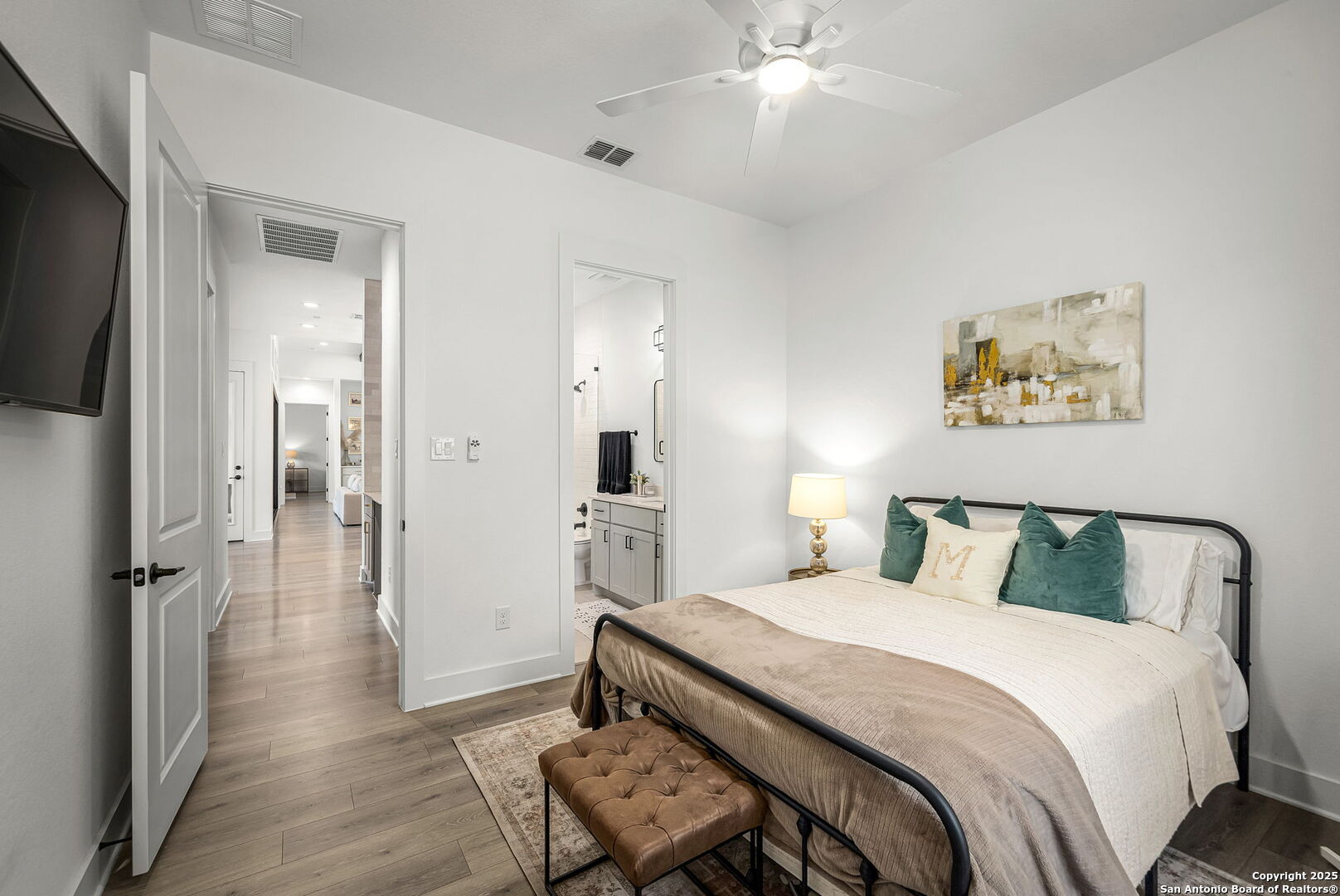 property viewer photo 31