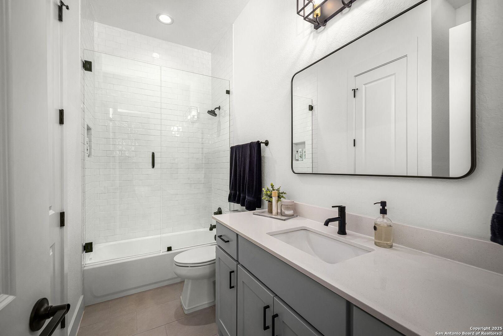 property viewer photo 32