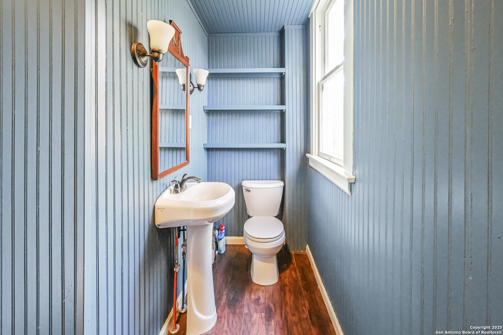 main property photo 17