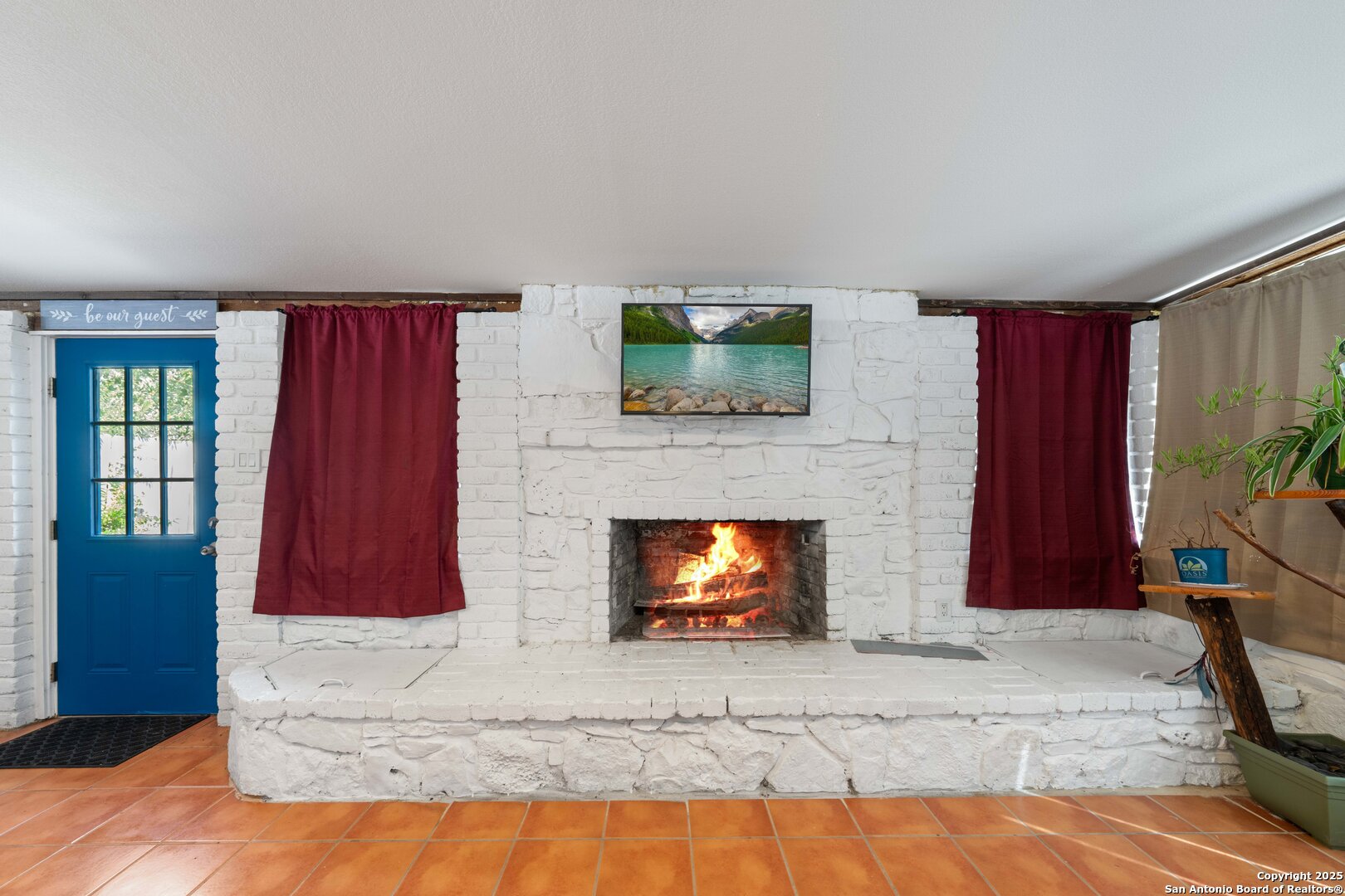 main property photo 14