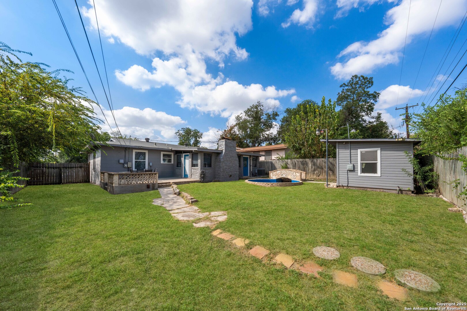 main property photo 30