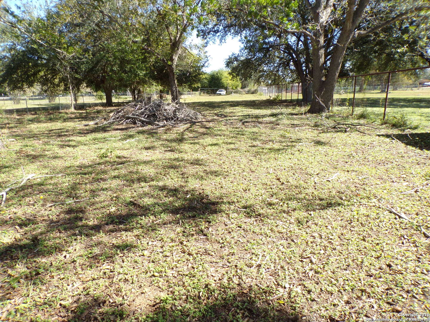 main property photo 10