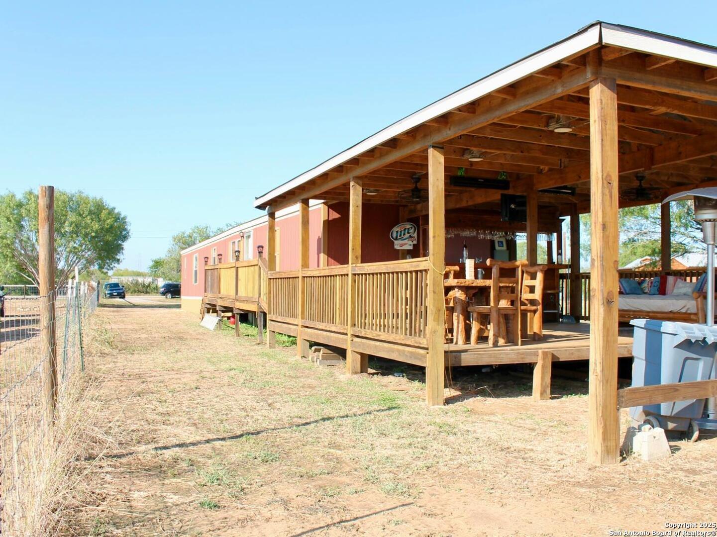 main property photo 26