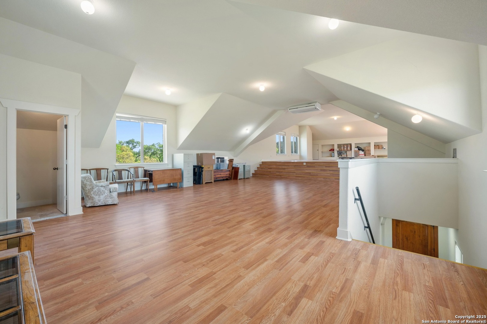 main property photo 37