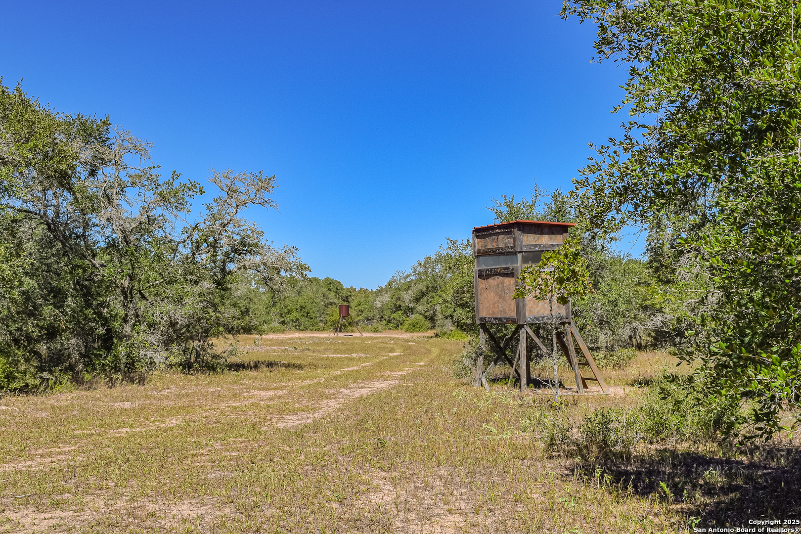 main property photo 26