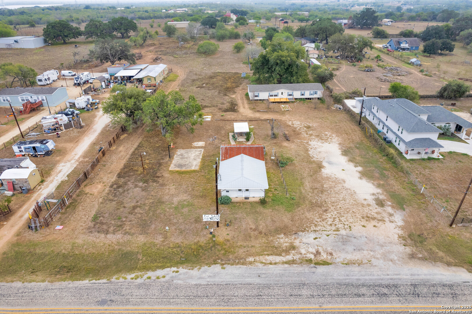 main property photo 9