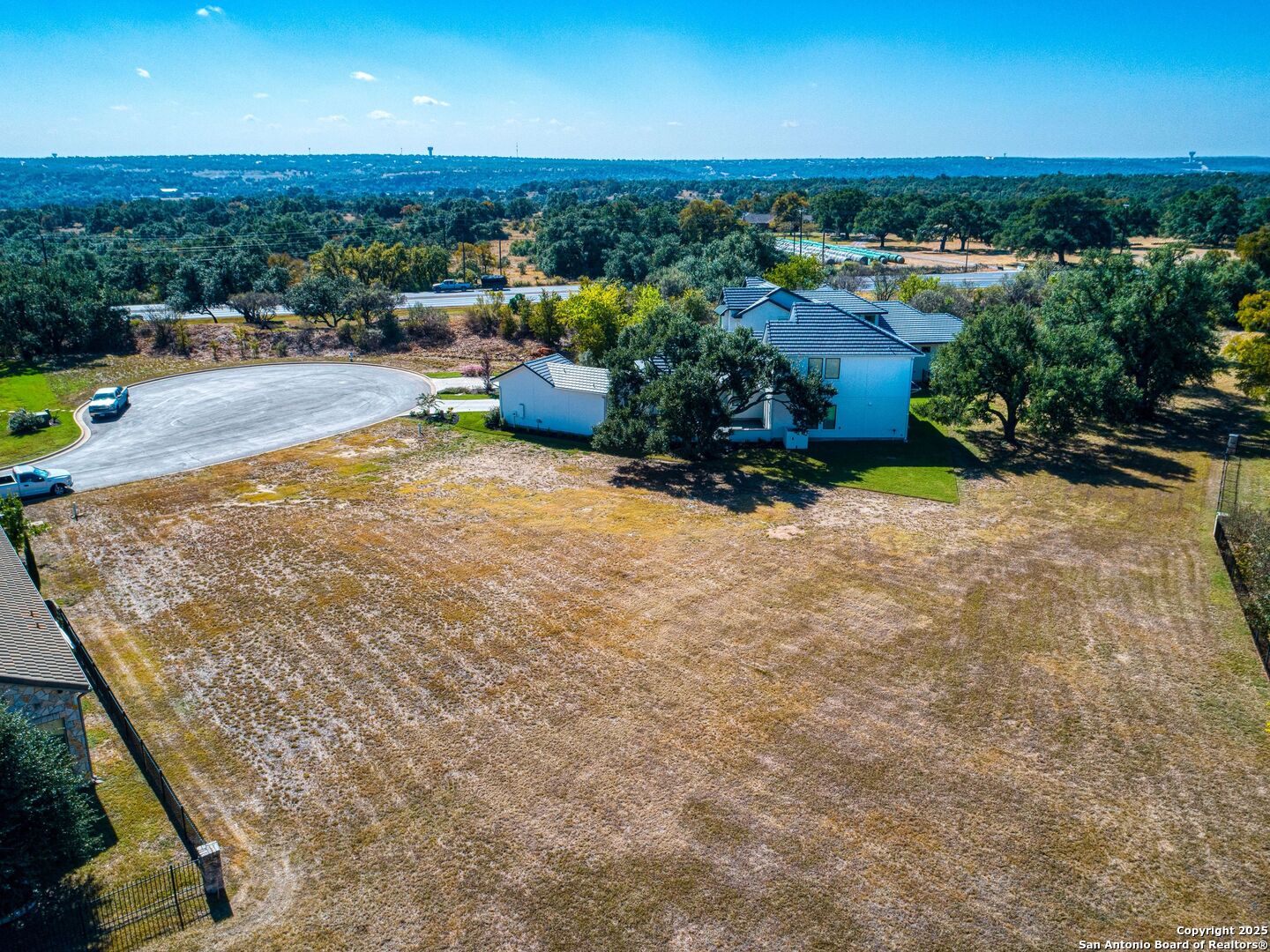 main property photo 15