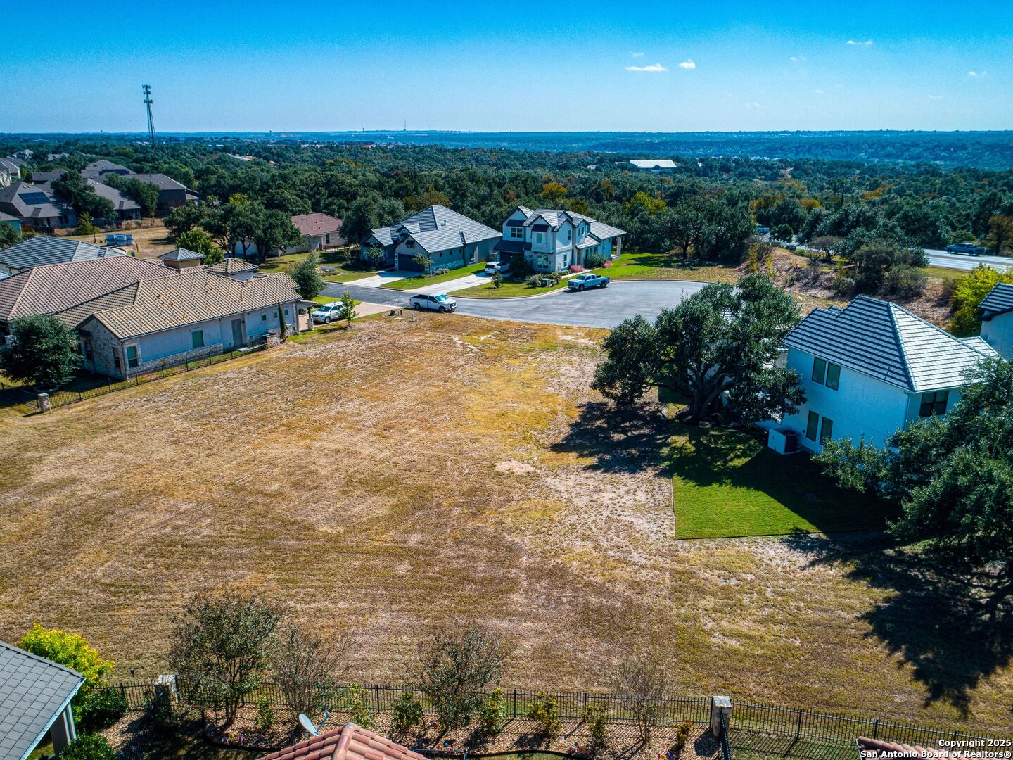 main property photo 17