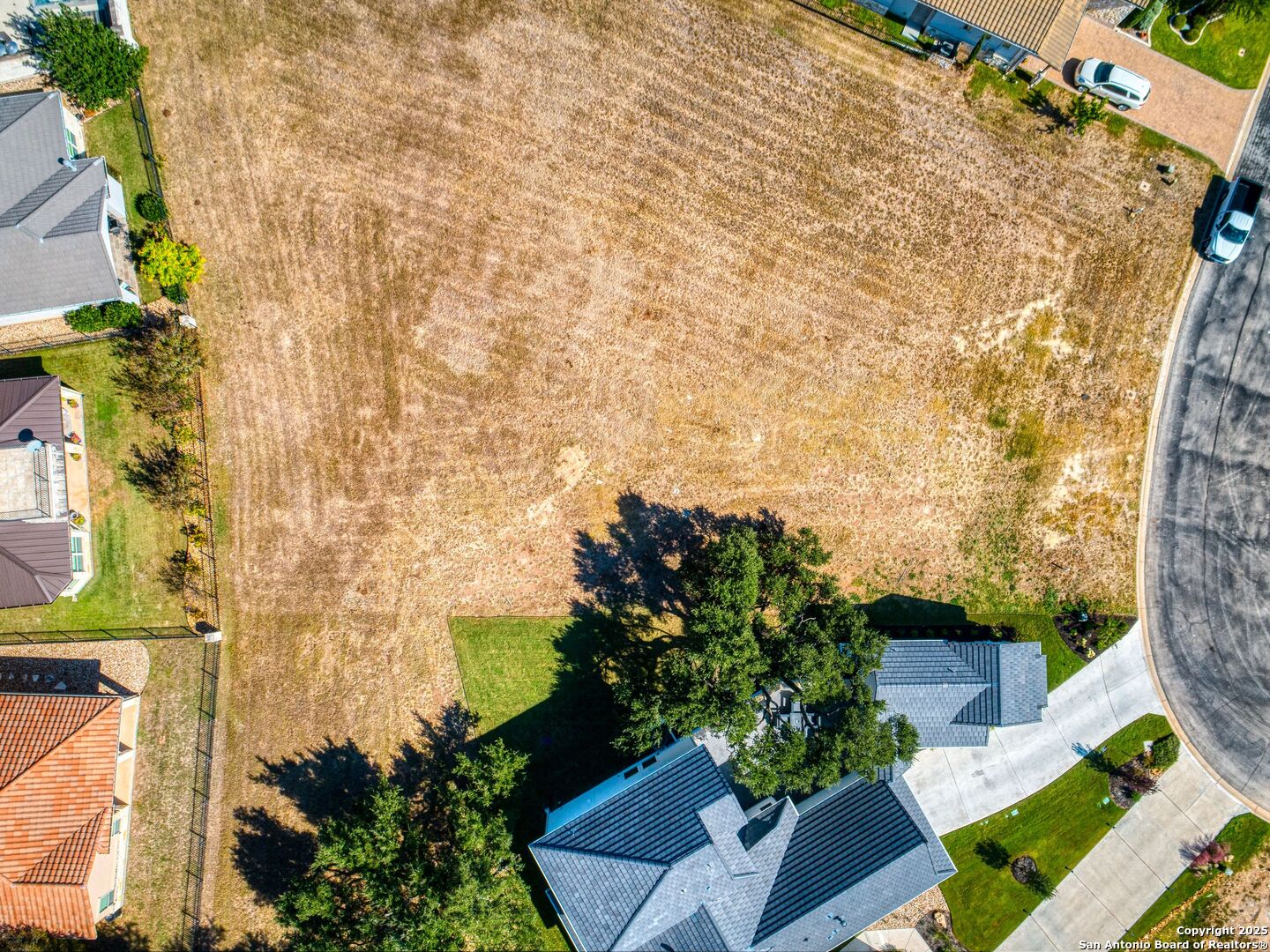 main property photo 19