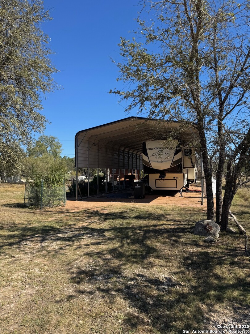 main property photo 11