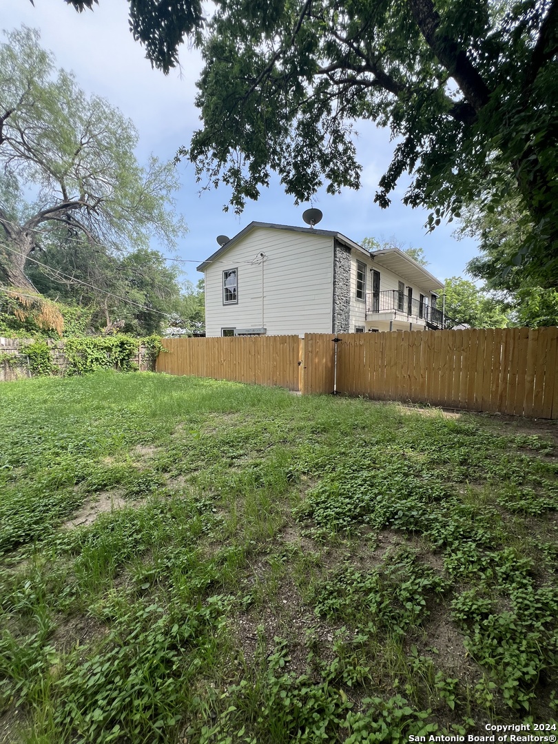 main property photo 11
