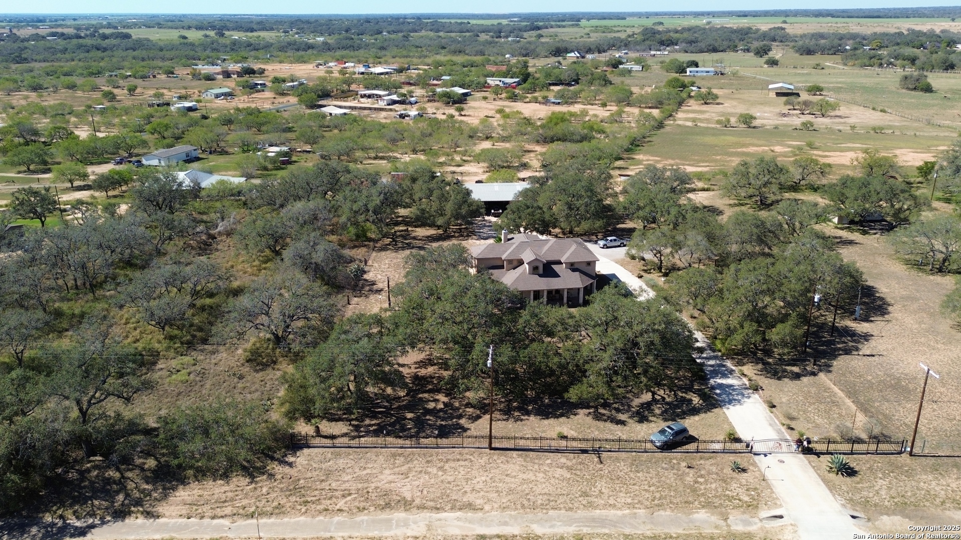 main property photo 12
