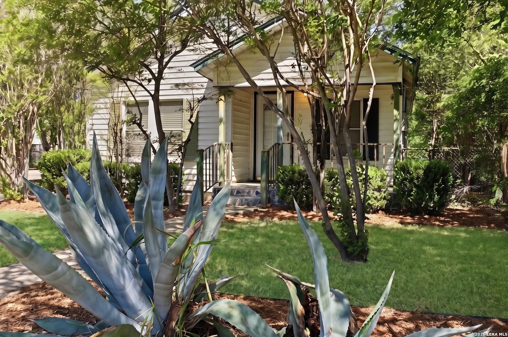 main property photo 34