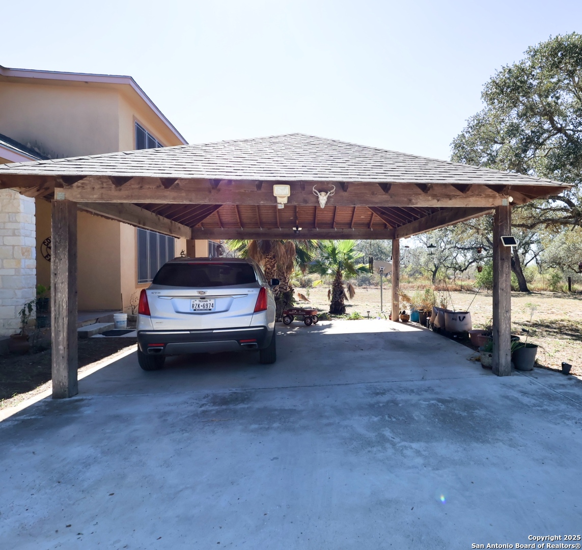 main property photo 11