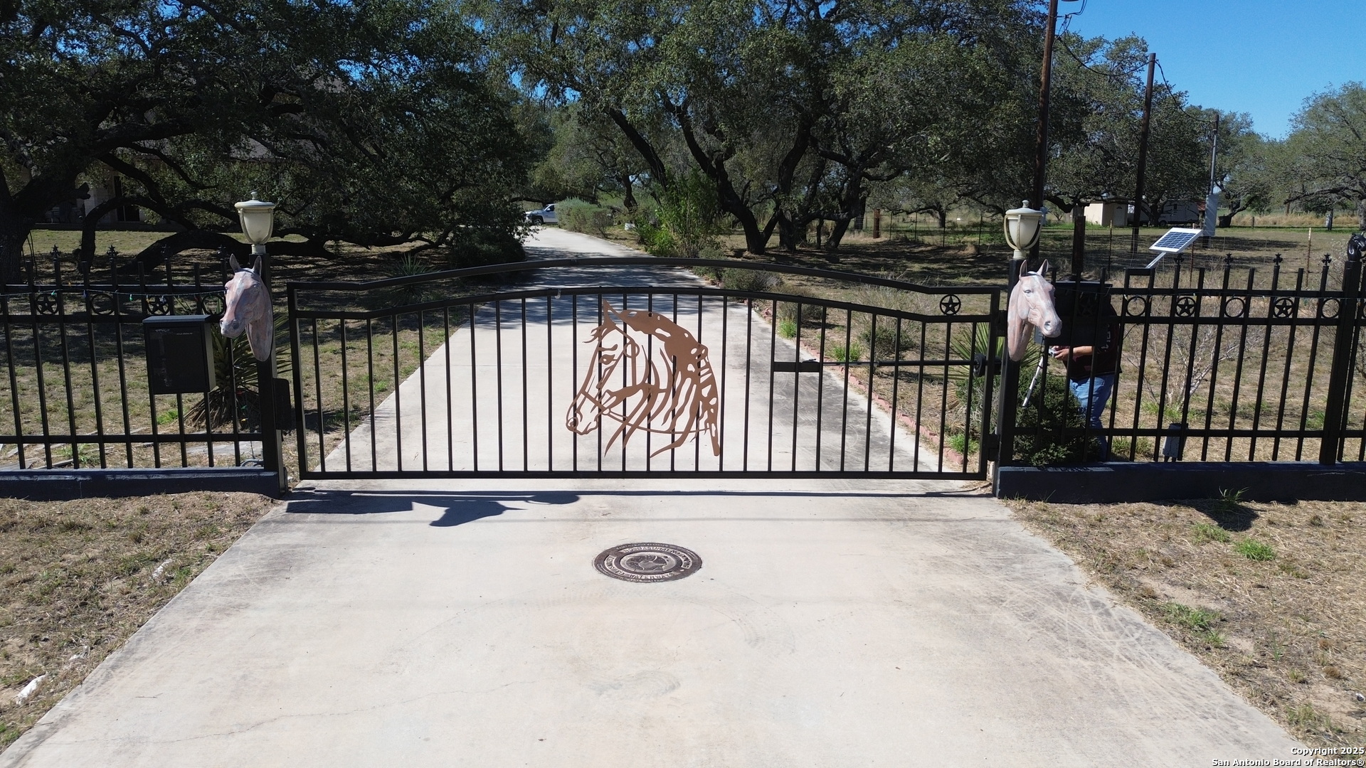 main property photo 17