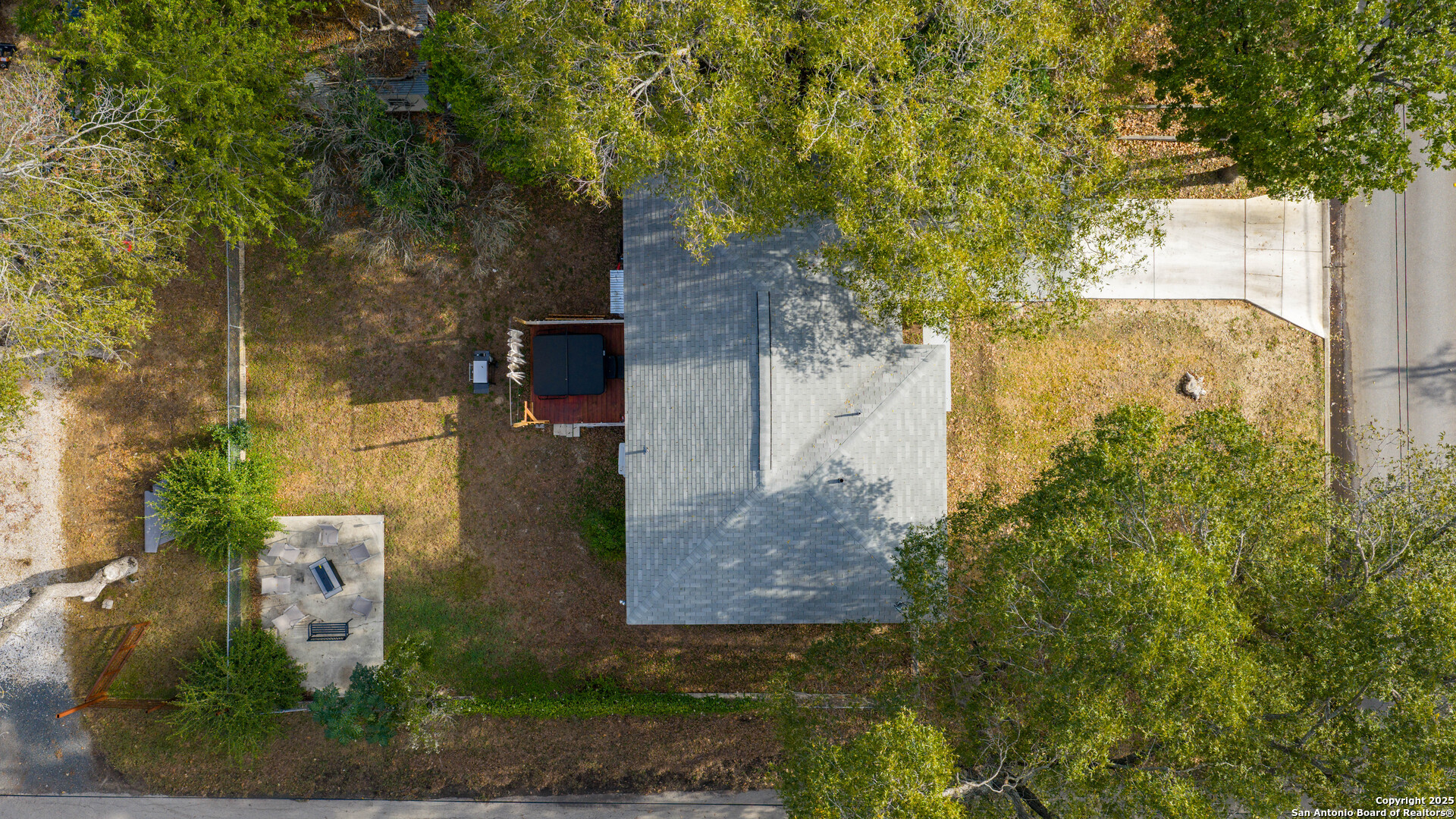 main property photo 22