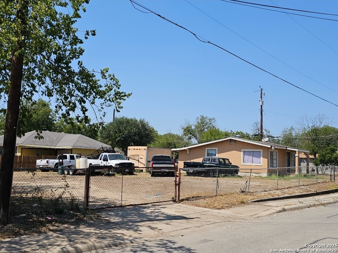 main property photo 2
