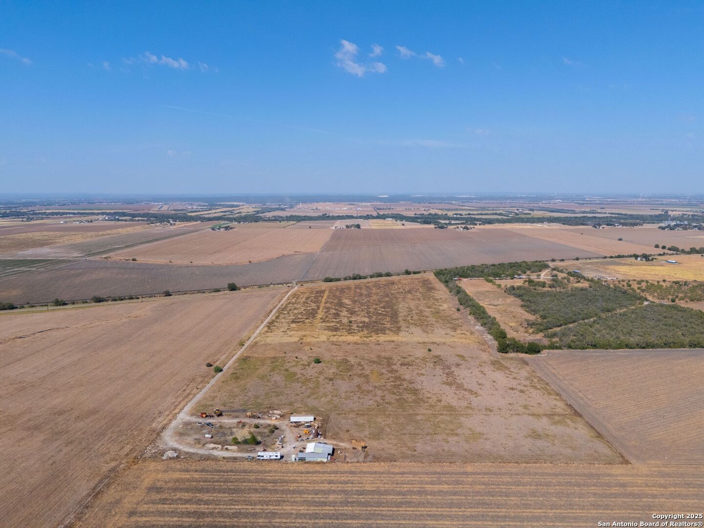 main property photo 11