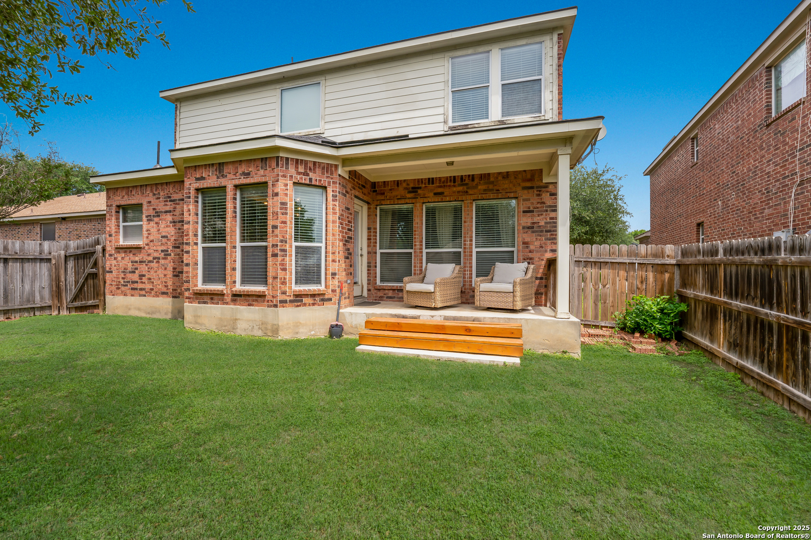 main property photo 29