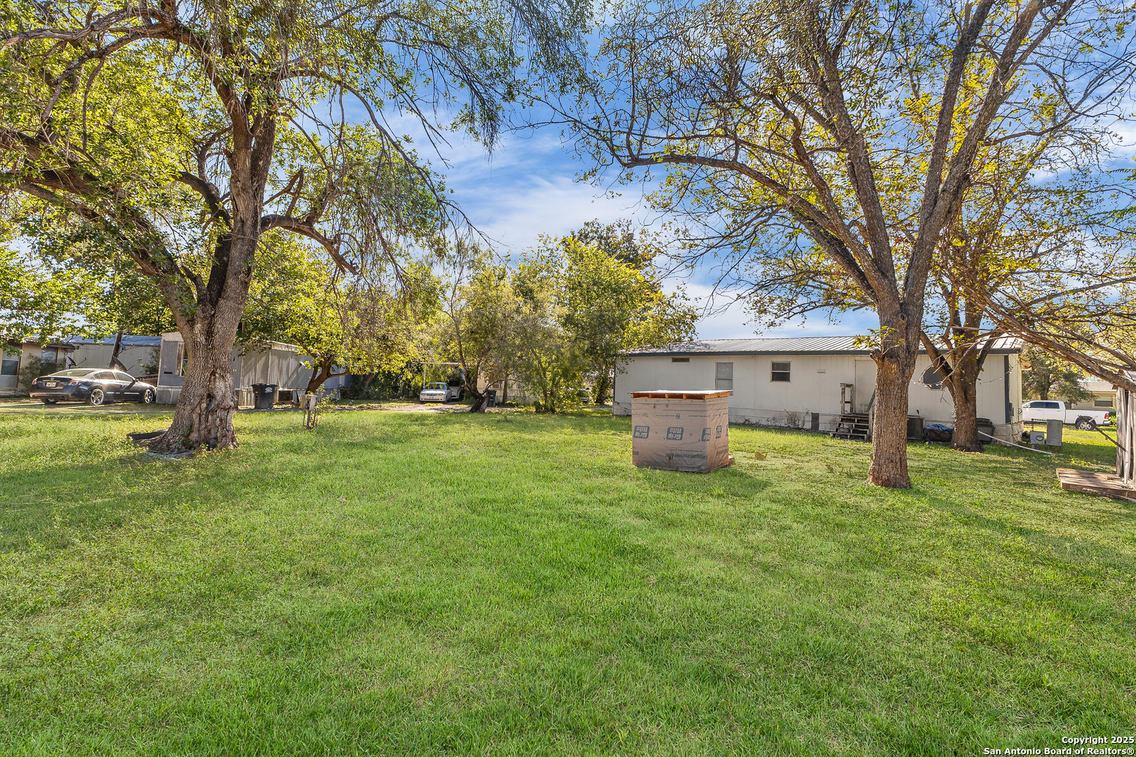 main property photo 22