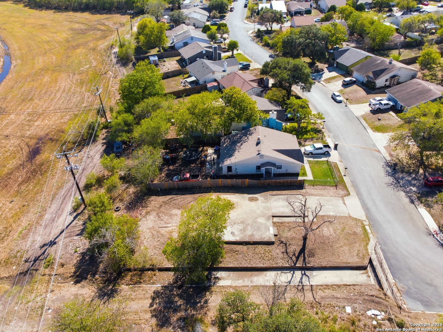 main property photo 8