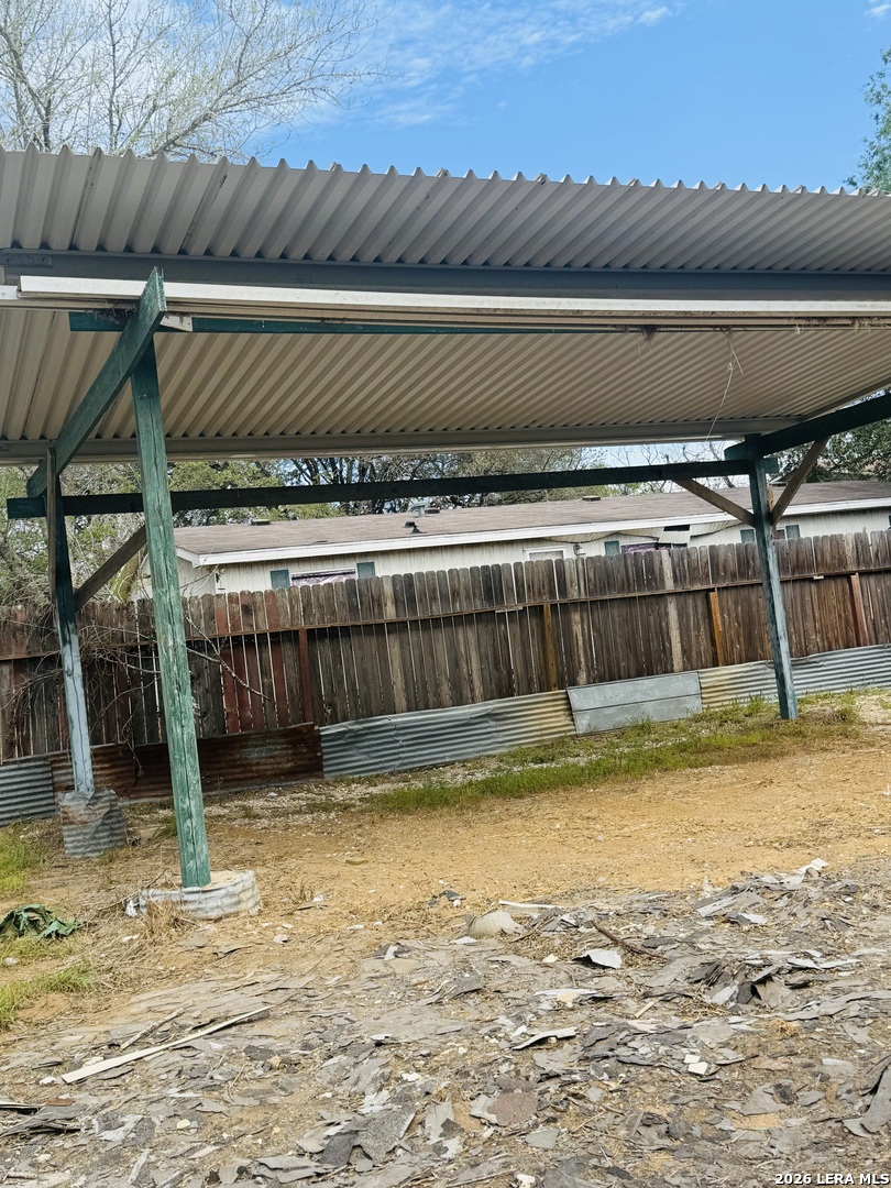 main property photo 7