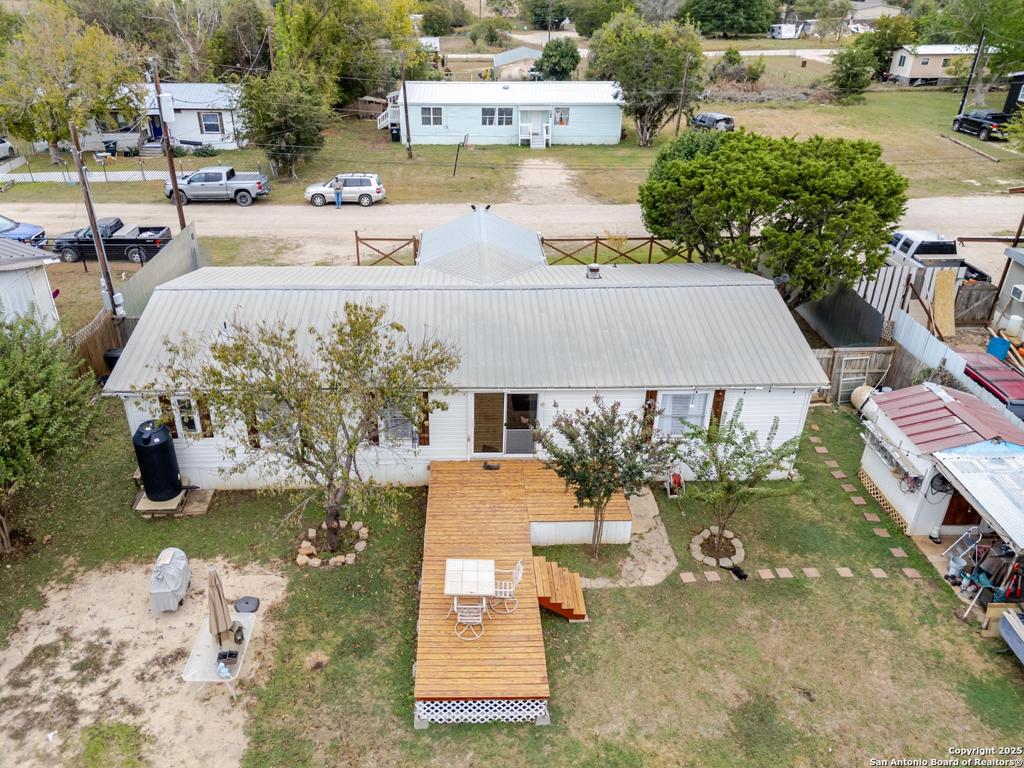 main property photo 3