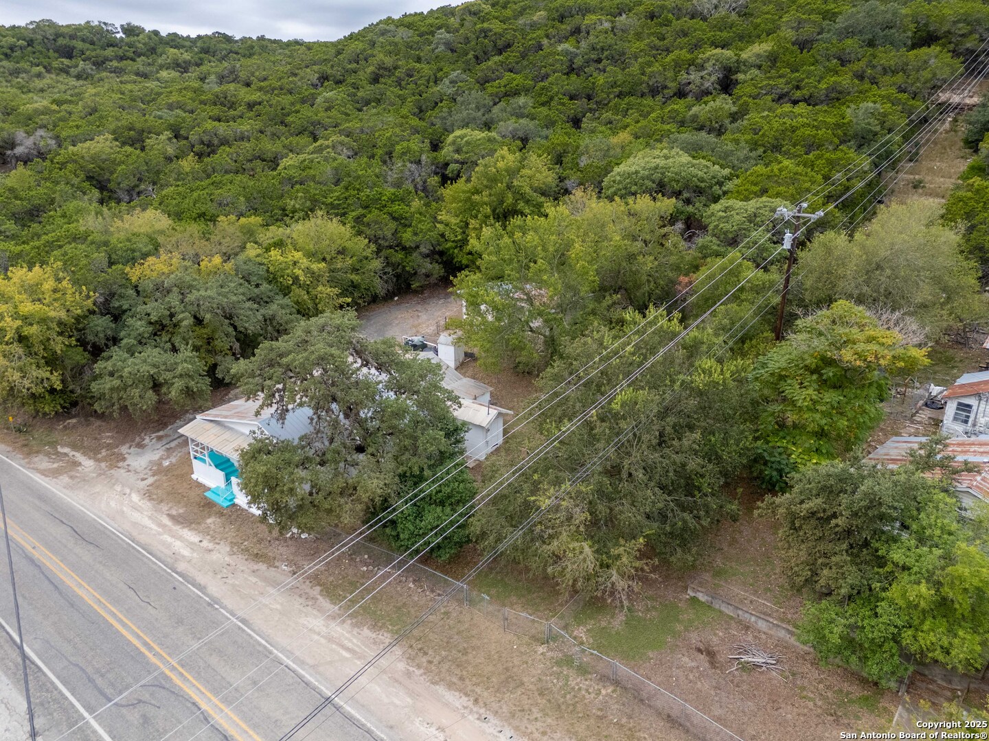 main property photo 41