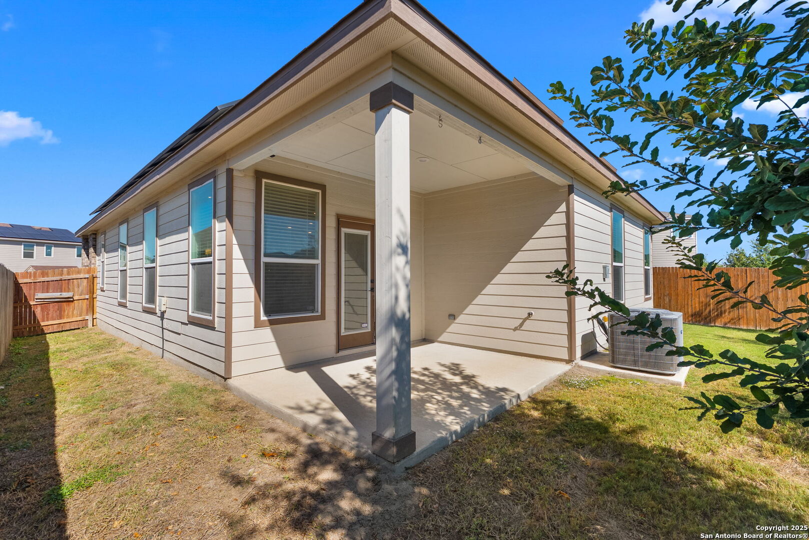 property viewer photo 32