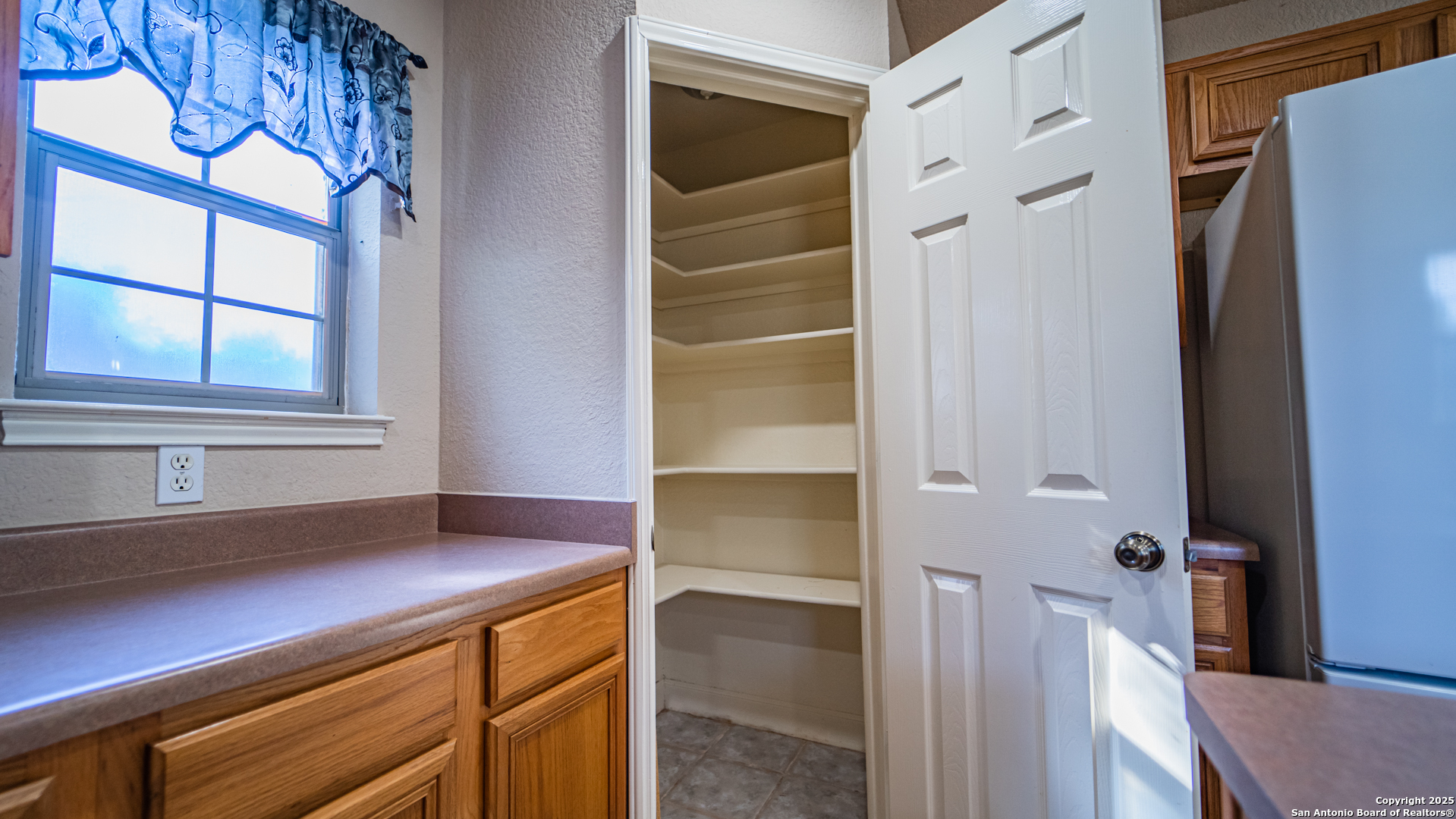 property viewer photo 14
