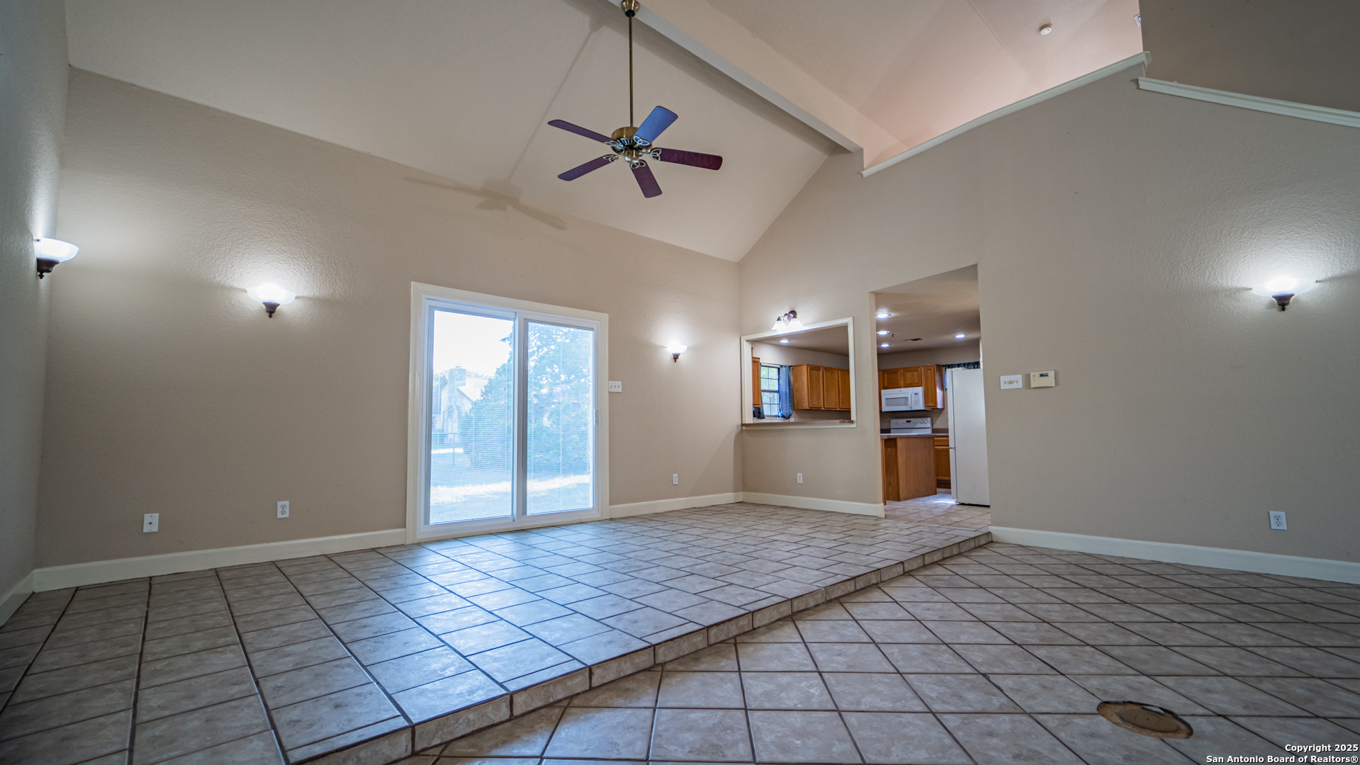 property viewer photo 3