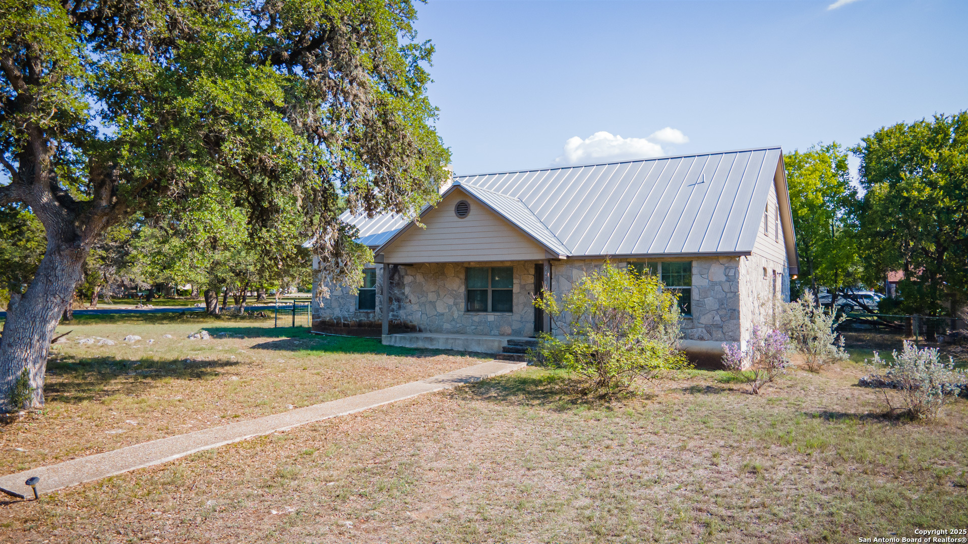 property viewer photo 34