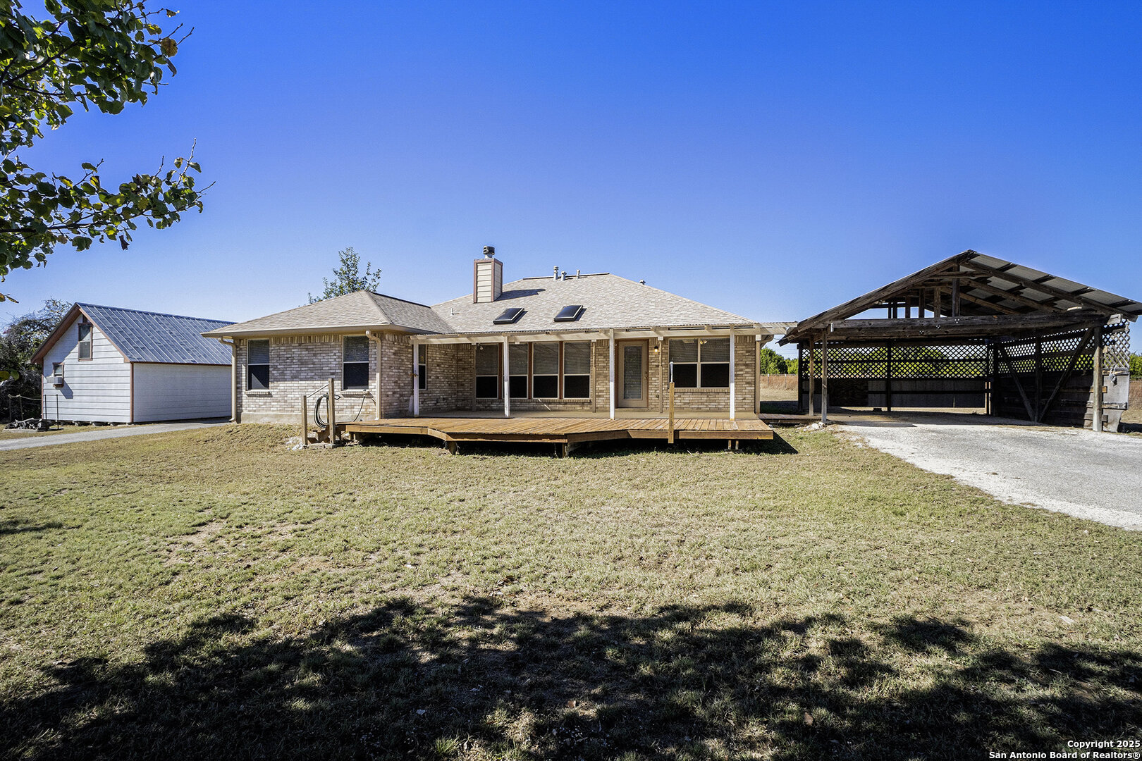 main property photo 12