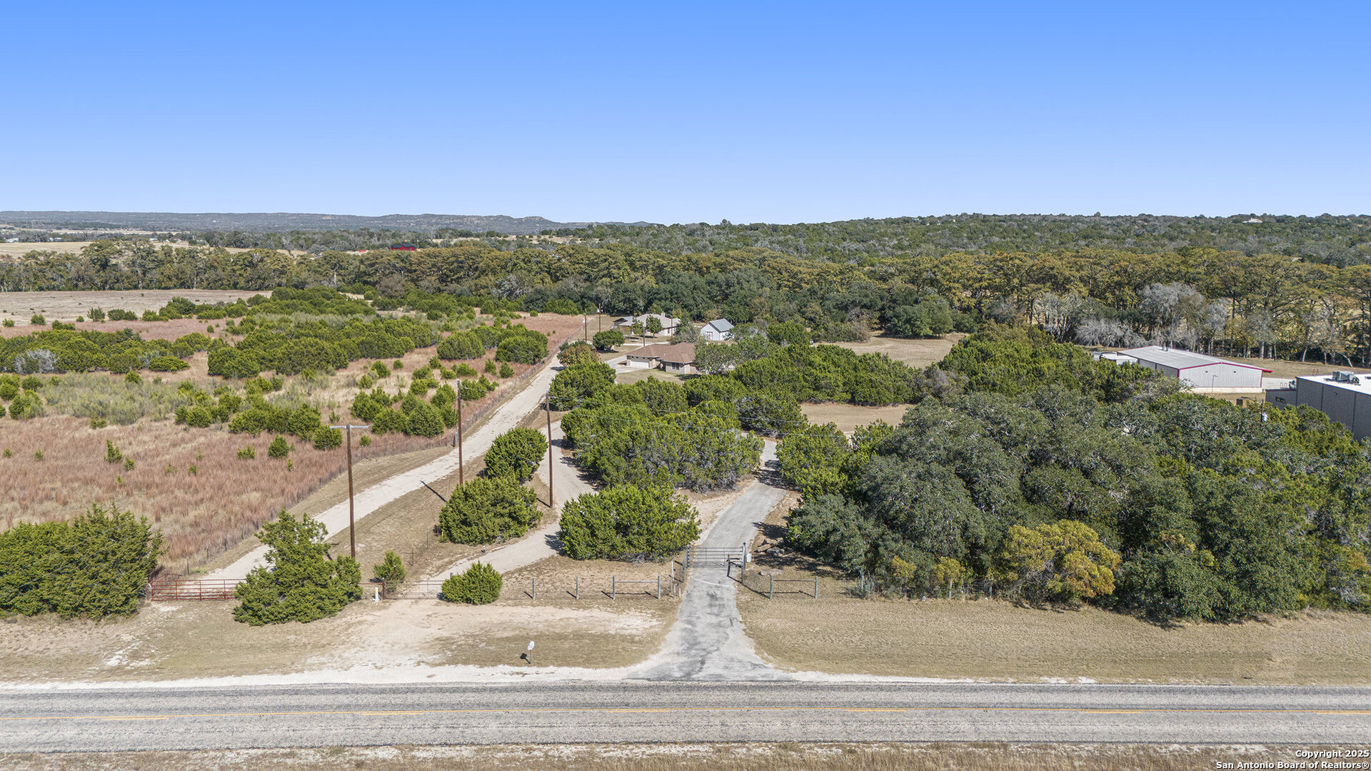 main property photo 32