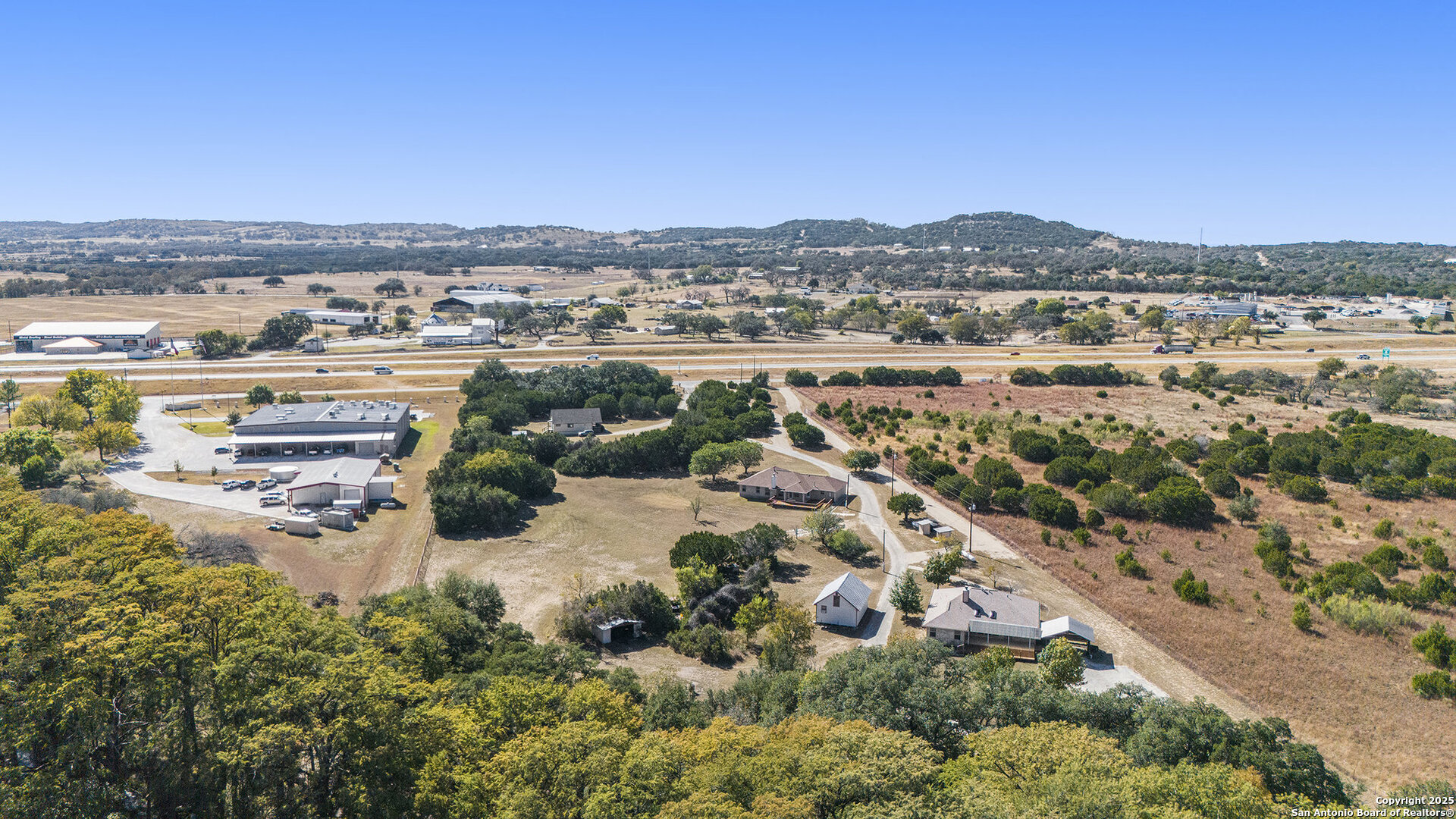 main property photo 33