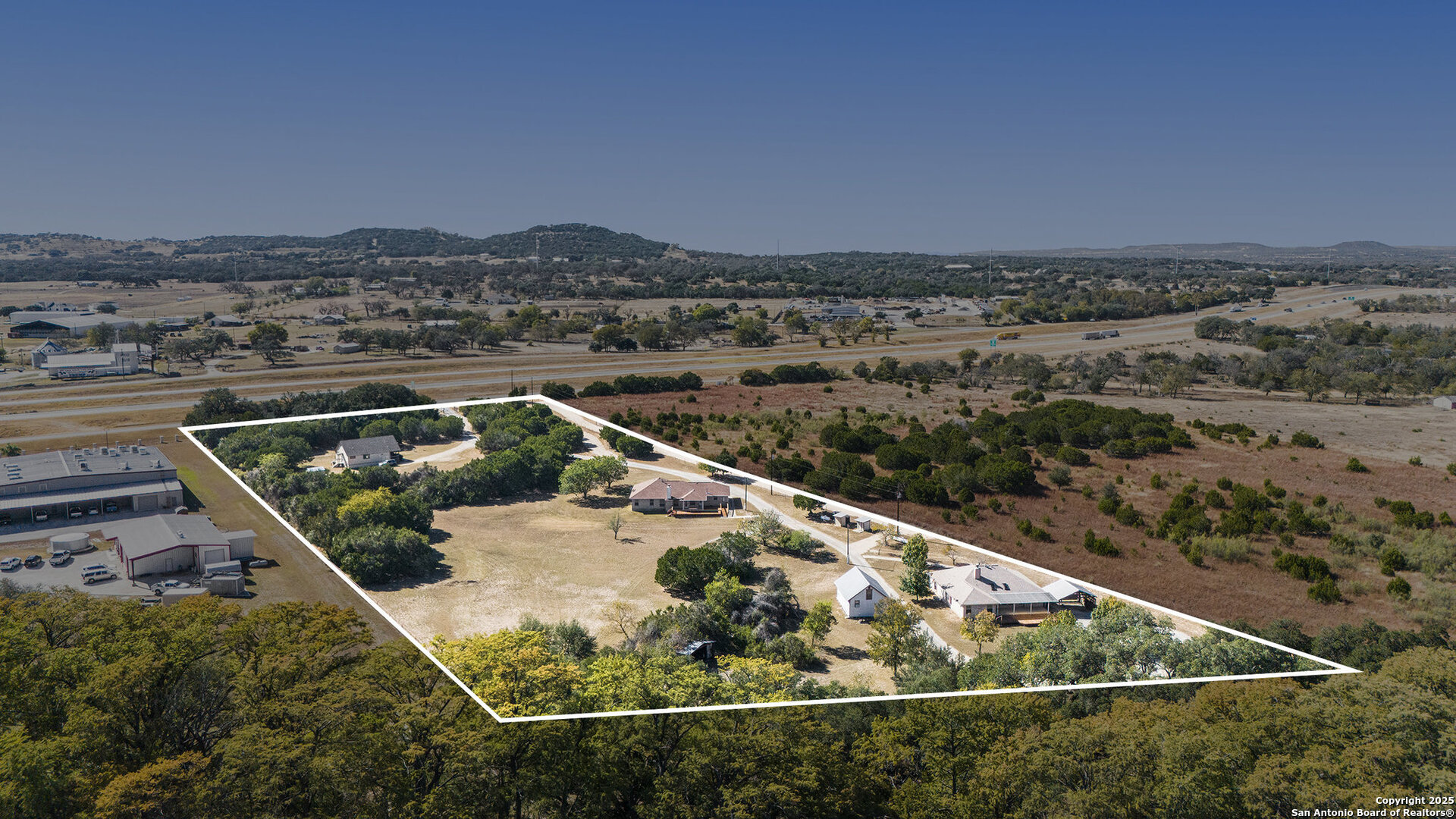 main property photo 34