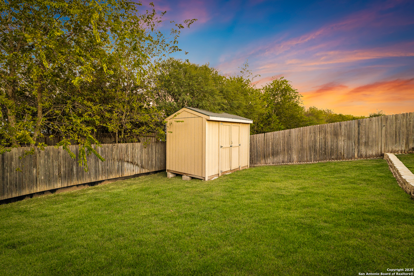 main property photo 31