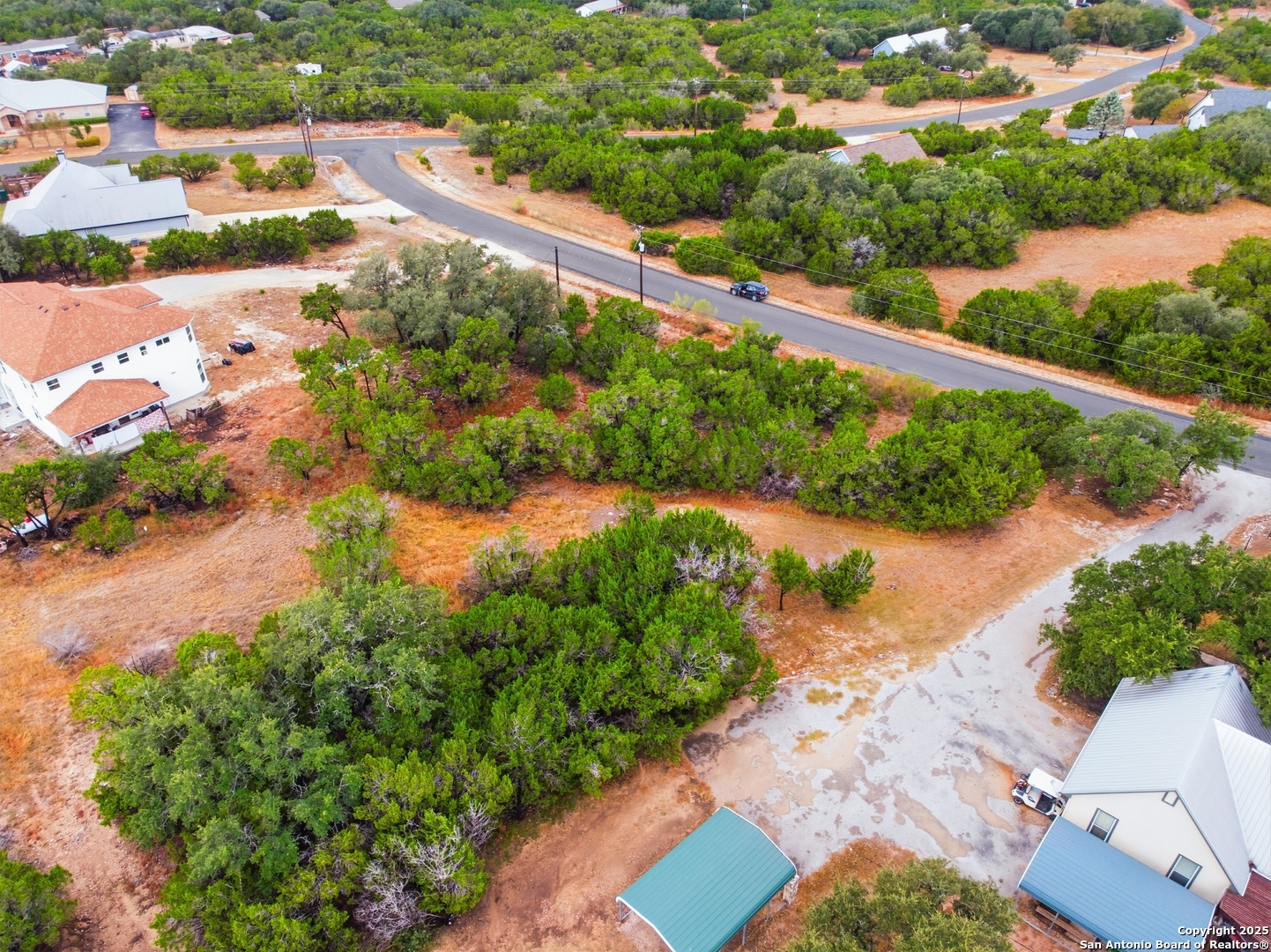 main property photo 8