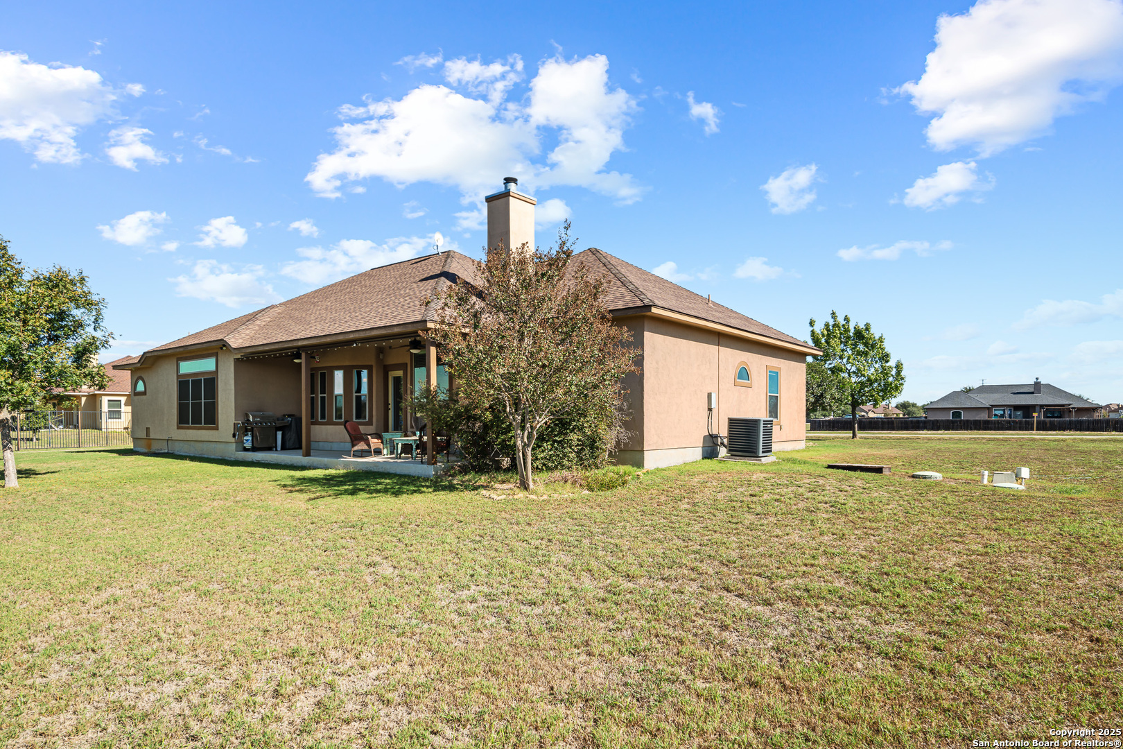 main property photo 13