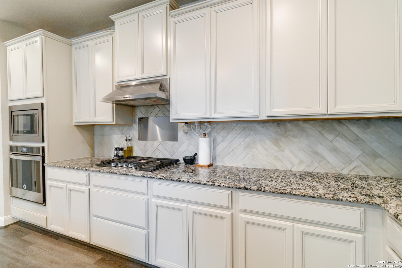 property viewer photo 13