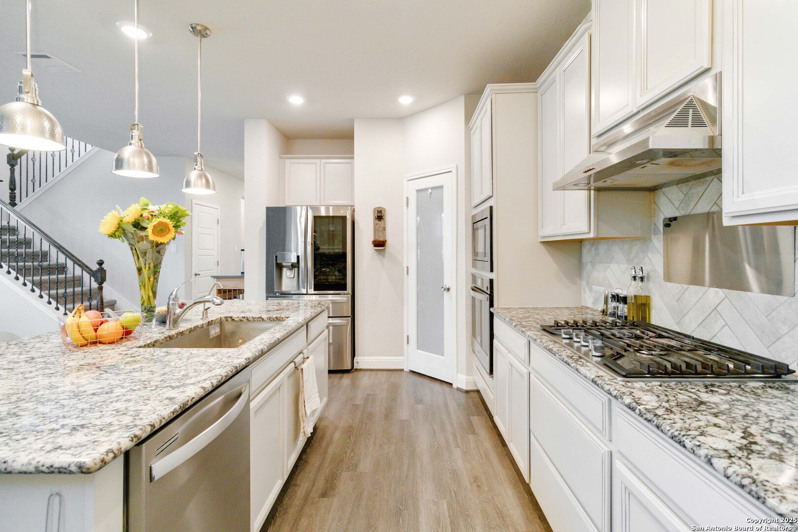 property viewer photo 14